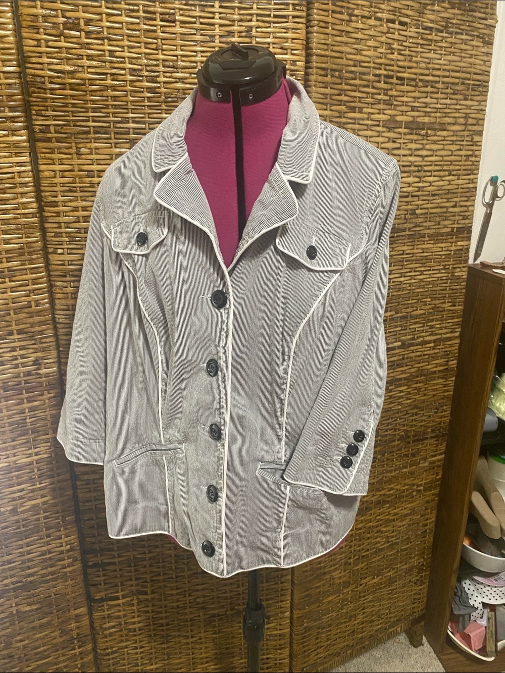 EUC Christopher & Banks Navy White Seersucker Stripe  Jacket 1x